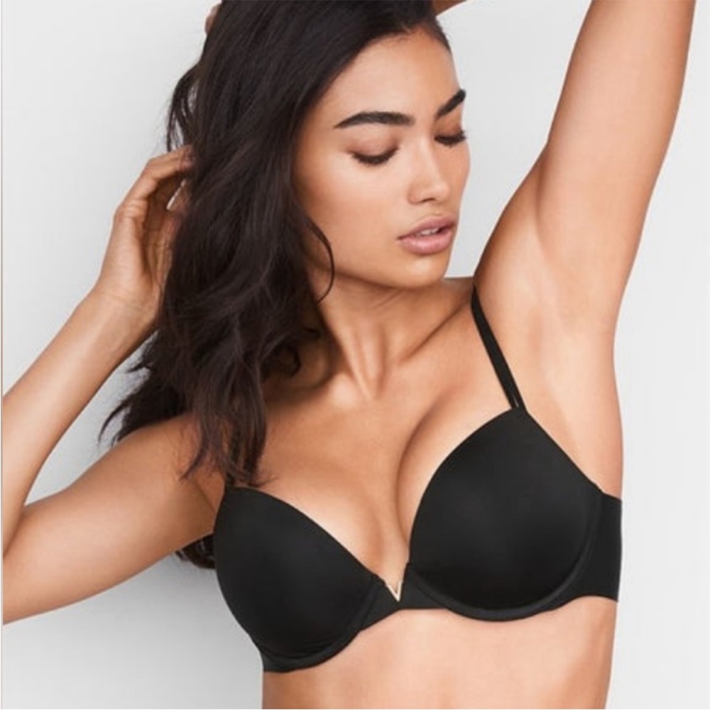 Victoria's Secret Black Lined Demi Bra With V Gold Tone Logo Size 38DDD